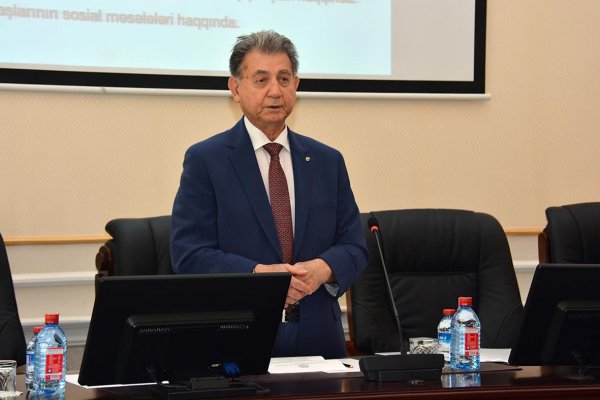 AMEA: Yataqxanada qeydiyyatda olan, amma hazırda yaşamayan elmi işçilərə də ev verilə bilər AMEA: Yataqxanada qeydiyyatda olan, amma hazırda yaşamayan elmi işçilərə də ev verilə bilər