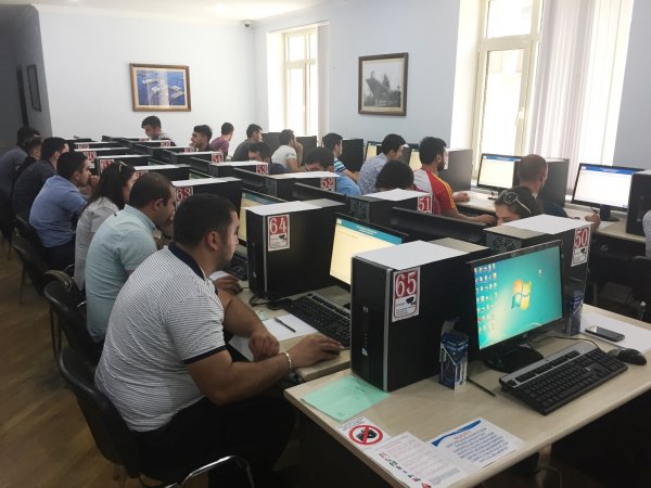 SOCAR-ın təlim mərkəzlərinə şagird qəbulu üzrə test imtahanları keçirilib-FOTO SOCAR-ın təlim mərkəzlərinə şagird qəbulu üzrə test imtahanları keçirilib-FOTO
