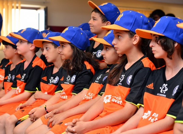 Sumqayıt məktəbliləri üçün keçirilən “Yay futbol düşərgəsi” layihəsinin birinci mərhələsi başa çatıb Sumqayıt məktəbliləri üçün keçirilən “Yay futbol düşərgəsi” layihəsinin birinci mərhələsi başa çatıb