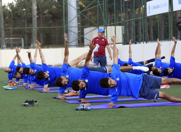 “Sumqayıt” futbol klubu yeni mövsümün hazırlıqlarına başlayıb “Sumqayıt” futbol klubu yeni mövsümün hazırlıqlarına başlayıb