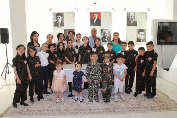 Sumqayıtda Silahlı Qüvvələr Günü münasibətilə tədbirlər keçirilib - FOTOLAR