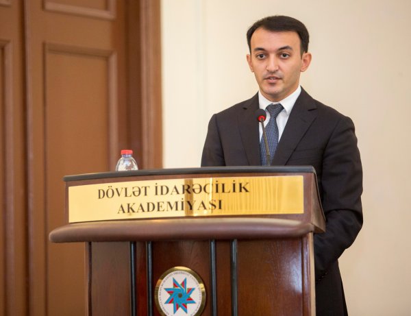 Sumqayıtlı jurnalist Aida Eyvazlının kitabının təqdimatı olub Sumqayıtlı jurnalist Aida Eyvazlının kitabının təqdimatı olub