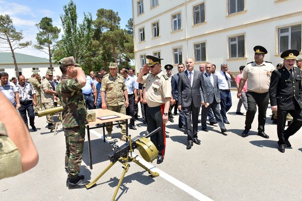 Sumqayıtda “N” saylı hərbi hissədə “açıq qapı” keçirilib Sumqayıtda “N” saylı hərbi hissədə “açıq qapı” keçirilib