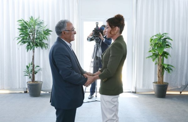 Mehriban Əliyeva məcburi köçkün ailələrinə Masazırda yeni mənzillərin verilməsində iştirak edib -FOTO Mehriban Əliyeva məcburi köçkün ailələrinə Masazırda yeni mənzillərin verilməsində iştirak edib -FOTO