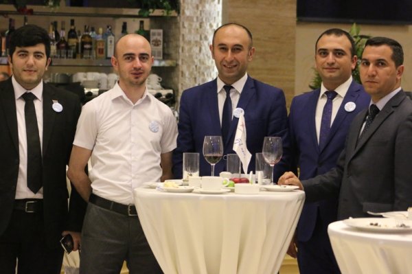 Sumqayıtda Xeberle.com informasiya portalının 5 illik yubiley tədbiri keçirilib - FOTOSESSİYA Sumqayıtda Xeberle.com informasiya portalının 5 illik yubiley tədbiri keçirilib - FOTOSESSİYA