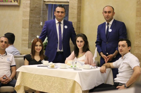 Sumqayıtda Xeberle.com informasiya portalının 5 illik yubiley tədbiri keçirilib - FOTOSESSİYA Sumqayıtda Xeberle.com informasiya portalının 5 illik yubiley tədbiri keçirilib - FOTOSESSİYA