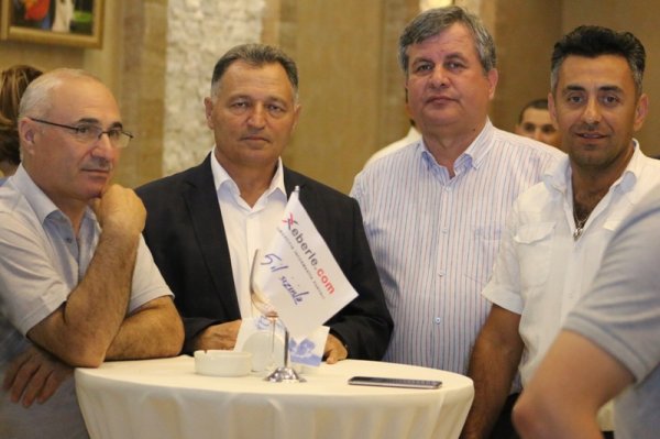 Sumqayıtda Xeberle.com informasiya portalının 5 illik yubiley tədbiri keçirilib - FOTOSESSİYA Sumqayıtda Xeberle.com informasiya portalının 5 illik yubiley tədbiri keçirilib - FOTOSESSİYA