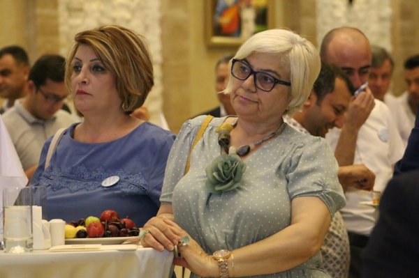 Sumqayıtda Xeberle.com informasiya portalının 5 illik yubiley tədbiri keçirilib - FOTOSESSİYA Sumqayıtda Xeberle.com informasiya portalının 5 illik yubiley tədbiri keçirilib - FOTOSESSİYA