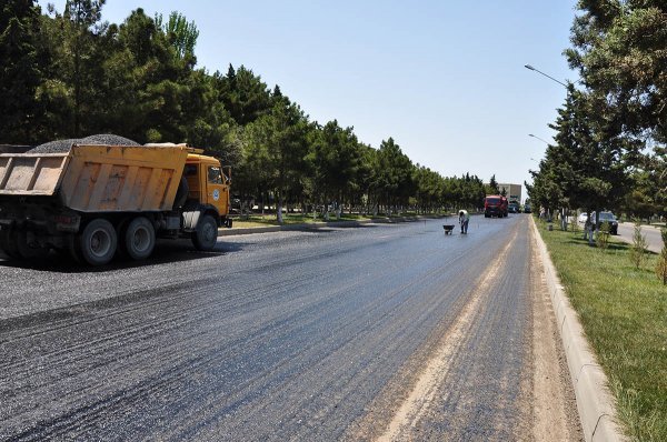 Sumqayıtda məhəllədaxili yollar asfaltlanır – FOTOLAR