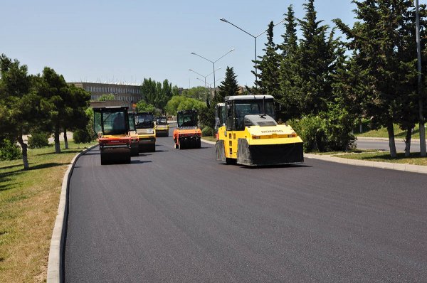 Sumqayıtda məhəllədaxili yollar asfaltlanır – FOTOLAR