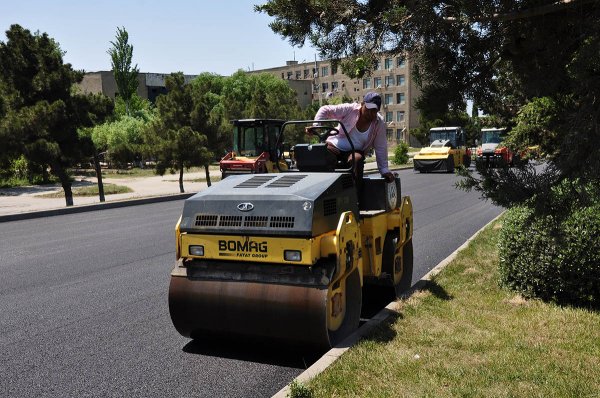 Sumqayıtda məhəllədaxili yollar asfaltlanır – FOTOLAR