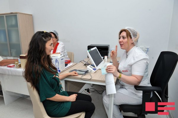 “Qız hamilədir, nikaha düşmək istəyirlər, hər ikisində HİV tapıldı...” - QANIN DONDUĞU YERDƏN REPORTAJ “Qız hamilədir, nikaha düşmək istəyirlər, hər ikisində HİV tapıldı...” - QANIN DONDUĞU YERDƏN REPORTAJ