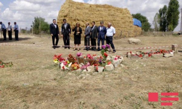 Bir qrup deputat Alxanlıya səfər edib