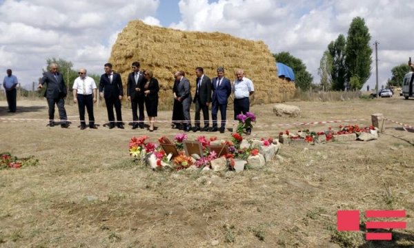 Bir qrup deputat Alxanlıya səfər edib