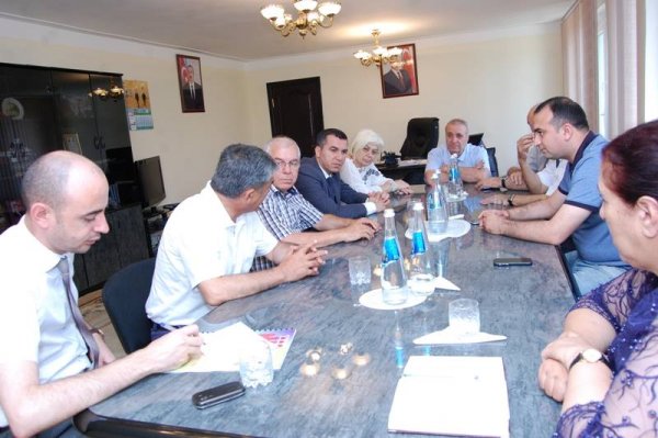 Sumqayıt Bələdiyyəsində jurnalistlərlə görüş keçirilib -FOTOLAR 