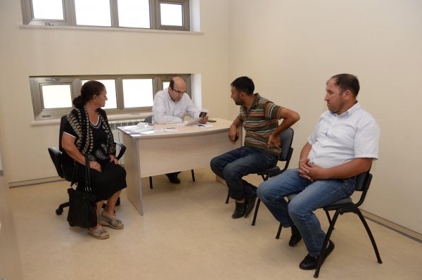 Regional İnkişaf İctimai Birliyi Tovuz rayonunda ödənişsiz tibbi müayinələr təşkil edib - FOTO Regional İnkişaf İctimai Birliyi Tovuz rayonunda ödənişsiz tibbi müayinələr təşkil edib - FOTO
