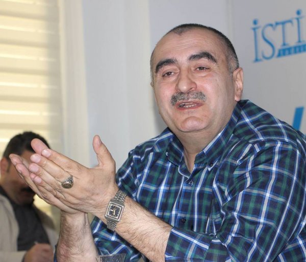 Sumqayıtda yeni sədri kimisi təqdir etdi, kimisi isə “Bu, təhqirdir”, - dedi (AÇIQLAMALAR) Sumqayıtda yeni sədri kimisi təqdir etdi, kimisi isə “Bu, təhqirdir”, - dedi (AÇIQLAMALAR)