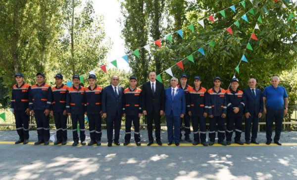 Prezident Qaxda avtomobil yolunun açılışında iştirak edib