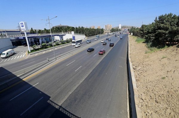Bakı - Sumqayıt yolunda “Avtovağzal” metro stansiyasının yaxınlığında abadlıq işləri aparılır Bakı - Sumqayıt yolunda “Avtovağzal” metro stansiyasının yaxınlığında abadlıq işləri aparılır