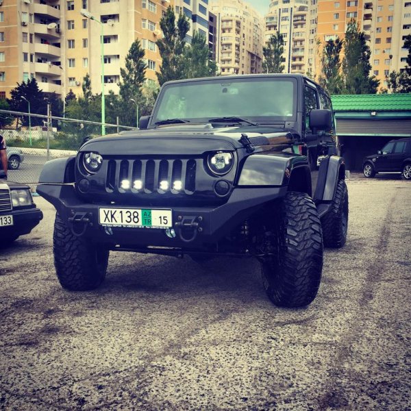“Galendewagen”lə yarışan sürücü həbs olundu - FOTOLAR “Galendewagen”lə yarışan sürücü həbs olundu - FOTOLAR