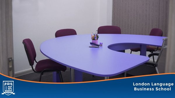 "London Language and Business School" artıq yeni ünvanda "London Language and Business School" artıq yeni ünvanda