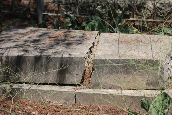 Sumqayıtın su tapılmayan, skamyasız, yolu bərbad, çirkli qəbiristanlığı - REPORTAJ - FOTOLAR