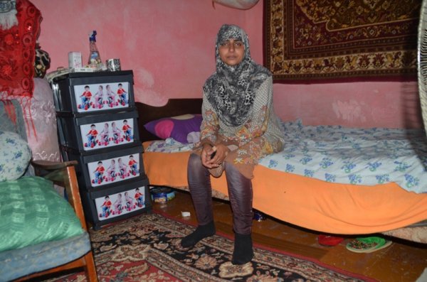 Sumqayıtda əlacsız qadın fəryad edir - Epilepsiya xəstəsi dərman və çörək pulu tapmır - VİDEO Sumqayıtda əlacsız qadın fəryad edir - Epilepsiya xəstəsi dərman və çörək pulu tapmır - VİDEO