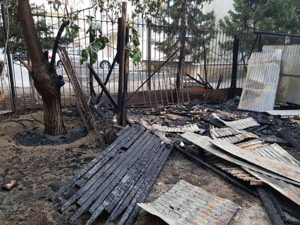Sumqayıtda bu binaya qənim kəsilən kimdir? – 3-cü dəfə yandırdılar - FOTOLAR Sumqayıtda bu binaya qənim kəsilən kimdir? – 3-cü dəfə yandırdılar - FOTOLAR