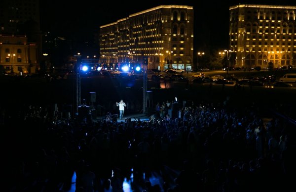 Sumqayıtlı müğəninin Heydər Əliyev Mərkəzində  solo konserti olub