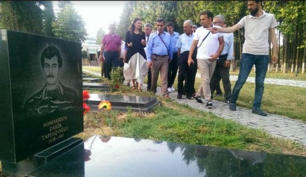 Türkiyənin millət vəkili cəbhəyə getdi - FOTO Türkiyənin millət vəkili cəbhəyə getdi - FOTO