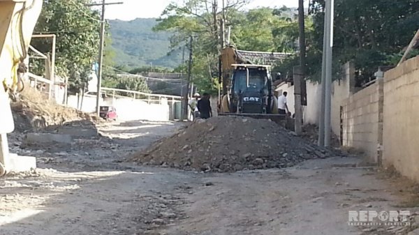 Xızıda yol çəkilişi zamanı məzarlıq aşkarlanıb - FOTO - VİDEO Xızıda yol çəkilişi zamanı məzarlıq aşkarlanıb - FOTO - VİDEO