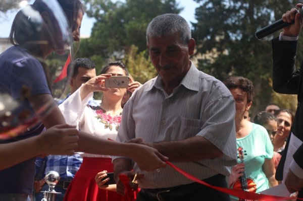 Yüzlərlə Sumqayıt sakini buraya axışdı - FOTOLAR Yüzlərlə Sumqayıt sakini buraya axışdı - FOTOLAR