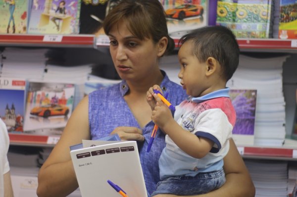 Yüzlərlə Sumqayıt sakini buraya axışdı - FOTOLAR Yüzlərlə Sumqayıt sakini buraya axışdı - FOTOLAR