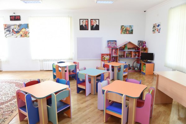 Mehriban Əliyeva 105 nömrəli körpələr evi-uşaq bağçasında olub Mehriban Əliyeva 105 nömrəli körpələr evi-uşaq bağçasında olub