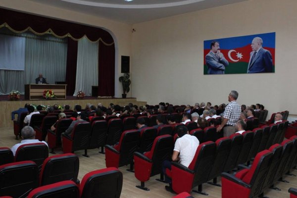 Sumqayıtda zona müşavirəsi: məmurlara tapşırıqlar verildi - FOTOLAR Sumqayıtda zona müşavirəsi: məmurlara tapşırıqlar verildi - FOTOLAR