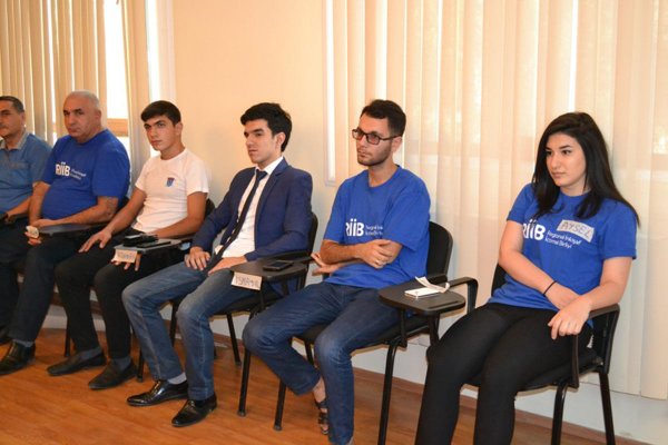 RİİB könüllüləri üçün təlimlər təşkil olunub - FOTO RİİB könüllüləri üçün təlimlər təşkil olunub - FOTO