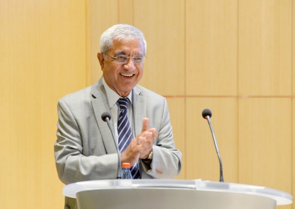 Birinci vitse-prezident Mehriban Əliyeva “Müasir texnologiyaların qlobal biznes mühitinə təsiri” mövzusunda mühazirədə iştirak edib Birinci vitse-prezident Mehriban Əliyeva “Müasir texnologiyaların qlobal biznes mühitinə təsiri” mövzusunda mühazirədə iştirak edib