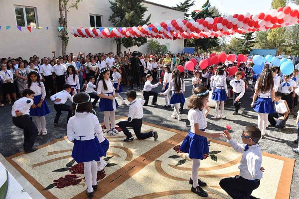 Sumqayıtın icra başçısı  “Bilik günü” tədbirində – FOTOLAR