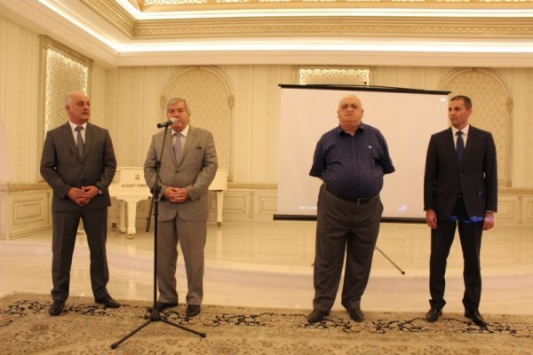 Sumqayıtlıların gözlədiyi gün yetişdi: "Cavad xan", "Dolu", "İkinci ömür" və... - FOTOLAR Sumqayıtlıların gözlədiyi gün yetişdi: "Cavad xan", "Dolu", "İkinci ömür" və... - FOTOLAR