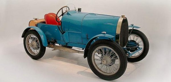 73 il gölün dibində qalan Bugatti inanılmaz QİYMƏTƏ SATILDI - FOTO 73 il gölün dibində qalan Bugatti inanılmaz QİYMƏTƏ SATILDI - FOTO