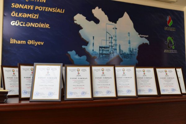 Sumqayıtda təltif olunan kimyaçılarla görüş keçirildi, 23 nəfərə isə… - FOTOLAR