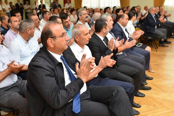 Sumqayıtda təltif olunan kimyaçılarla görüş keçirildi, 23 nəfərə isə… - FOTOLAR