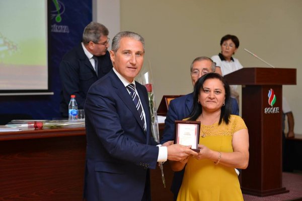 Sumqayıtda təltif olunan kimyaçılarla görüş keçirildi, 23 nəfərə isə… - FOTOLAR