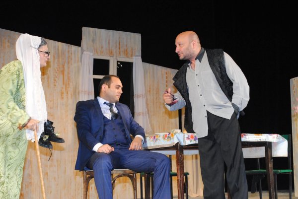 Sumqayıt teatrı yeni mövsümü "Ocaq" tamaşasının premyerası ilə açacaq – ANONS