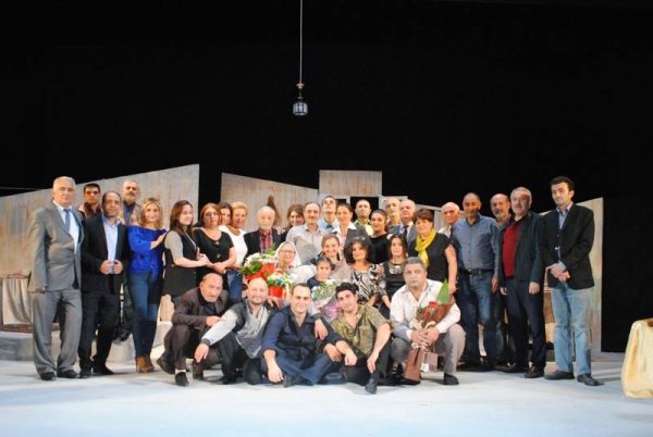 Sumqayıt teatrı yeni mövsümü “Ocaq” dramı ilə açdı - FOTOLAR Sumqayıt teatrı yeni mövsümü “Ocaq” dramı ilə açdı - FOTOLAR