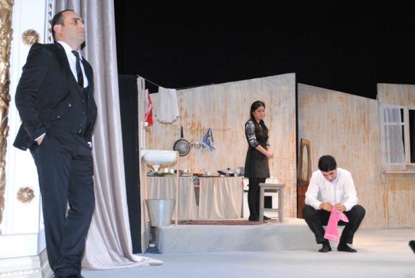 Sumqayıt teatrı yeni mövsümü “Ocaq” dramı ilə açdı - FOTOLAR Sumqayıt teatrı yeni mövsümü “Ocaq” dramı ilə açdı - FOTOLAR