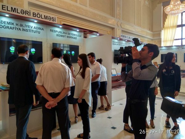 Coğrafiya İnstitutunda “Coğrafiya elminin Vikipediyada yeri” adlı görüş keçirilib - FOTOLAR Coğrafiya İnstitutunda “Coğrafiya elminin Vikipediyada yeri” adlı görüş keçirilib - FOTOLAR