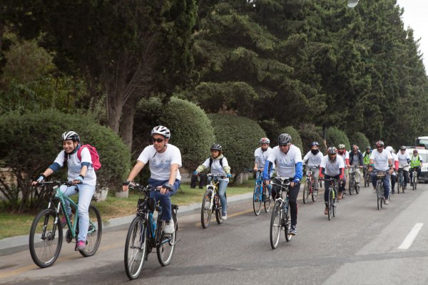 Sumqayıtda “Yolunu paylaş” adlı velo-yürüş keçirildi - FOTOLAR Sumqayıtda “Yolunu paylaş” adlı velo-yürüş keçirildi - FOTOLAR
