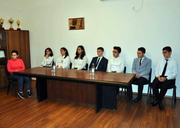 Sumqayıtda Prezident təqaüdçüləri ilə görüş keçirilib - FOTOLAR Sumqayıtda Prezident təqaüdçüləri ilə görüş keçirilib - FOTOLAR