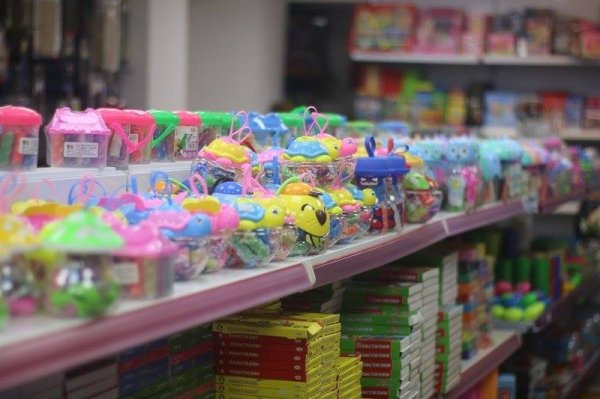 Sumqayıtda "Məktəbli” dəftərxana ləvazimatları mağazasında 2 günlük bayram kampaniyası –  Bütün mallara 10-20% ENDİRİM